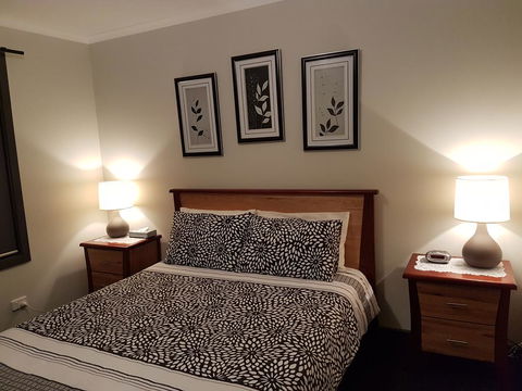 Wudinna Farm View - Accommodation Newcastle 0