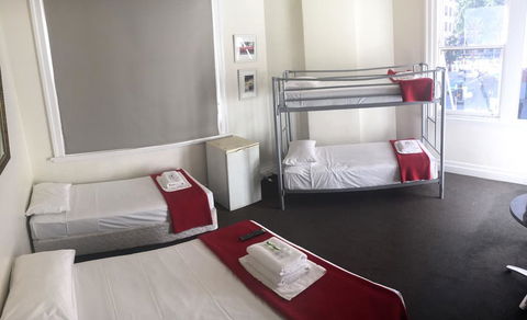 Wynyard Hotel - Accommodation Newcastle 2