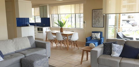 Wyuna Beachfront Holiday Apartments - Accommodation Newcastle 2