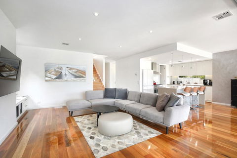 Xus Residence - Accommodation Newcastle 2