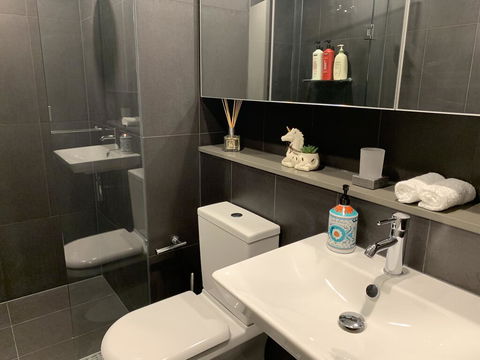 Xu's Residence@888 Collins St - Accommodation Newcastle 2
