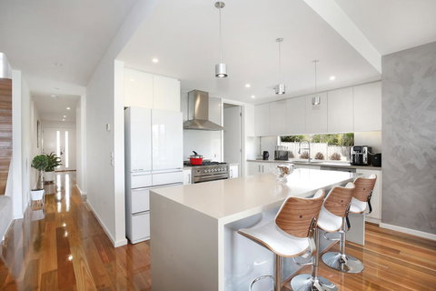Xus Residence - Accommodation Newcastle 3