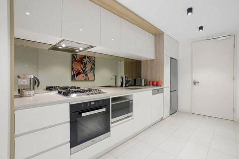 YARRA - YARRA Toorak Rd & Chapel St. Pool, Gym & Parking - Accommodation Newcastle 3