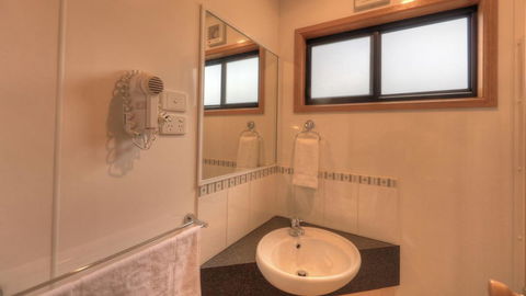 Yea Riverside Caravan Park - Accommodation Newcastle 3