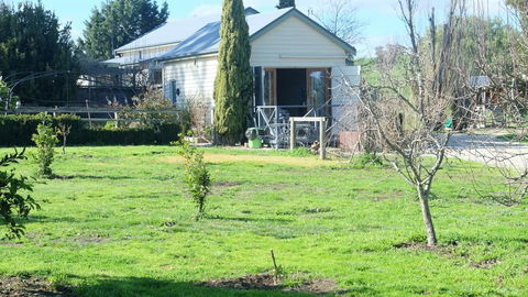 Yea Wood Duck Cabin - Accommodation Newcastle 3