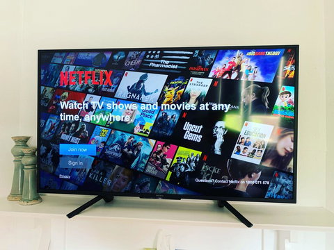 Yellow Door House Adelong - Accommodation Newcastle 0