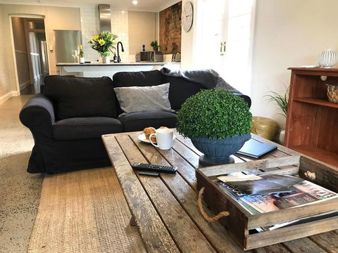YSG The Edward Townhouse 151 - Walk To Town - Accommodation Newcastle 0