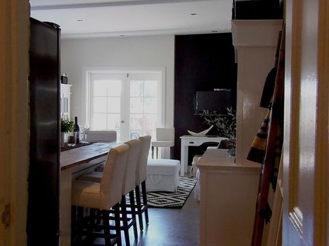 YSG The Edward Townhouse 155 - Steps To Town - Accommodation Newcastle 2