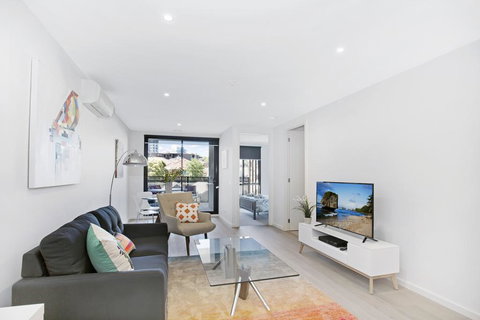 Heart Of St Kilda  Infinity Pool+Parking+WIFI - Accommodation Newcastle 1