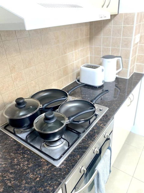 A Cozy 2B2B Apartment Near Airport & Train Station - Accommodation Newcastle 4