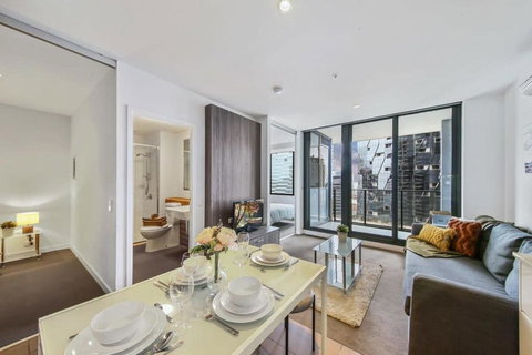 A Comfy & Stylish 2BR Apt Near Southern Cross - Accommodation Newcastle 2