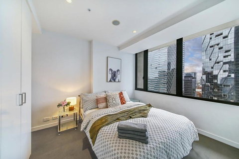 A Comfy & Stylish 2BR Apt Near Southern Cross - Accommodation Newcastle 4