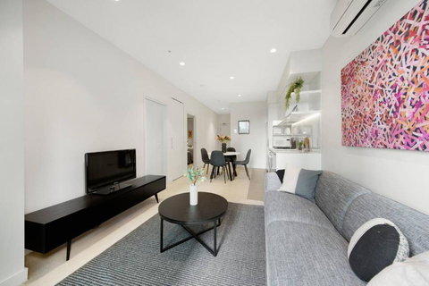 A Cosmopolitan Hub In CBD Centre - Accommodation Newcastle 2