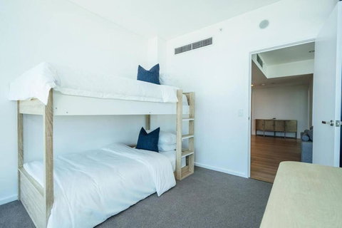 A Cut Above The West 3BR Staycation Pool Gym - Accommodation Newcastle 2