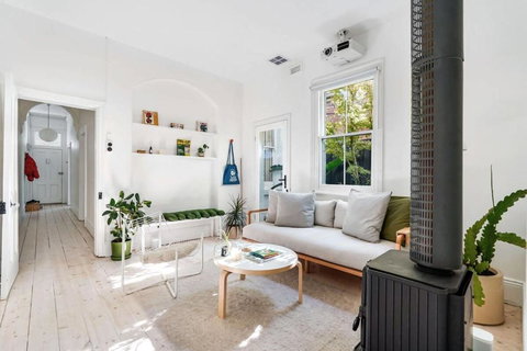 A Designer Terrace House By Edinburgh Gardens - Accommodation Newcastle 0