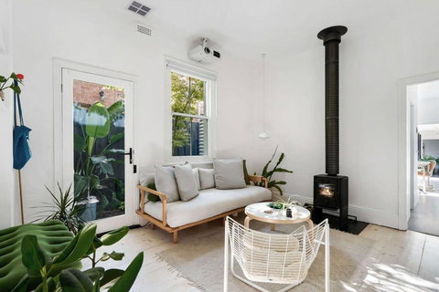 A Designer Terrace House By Edinburgh Gardens - Accommodation Newcastle 2