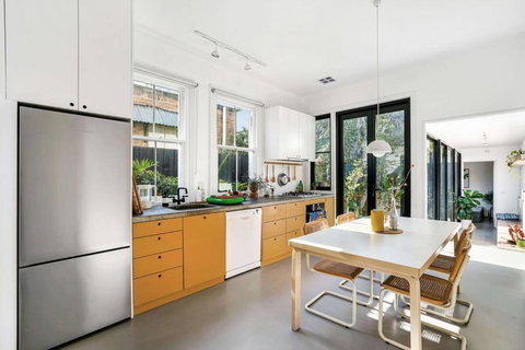 A Designer Terrace House By Edinburgh Gardens - Accommodation Newcastle 1