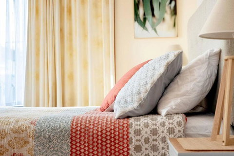 A Little Getaway - 17 Lawson St SWR - Accommodation Newcastle 1