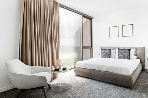 A Lux 3BR Townhouse In South Yarra FREE Parking - Accommodation Newcastle 2