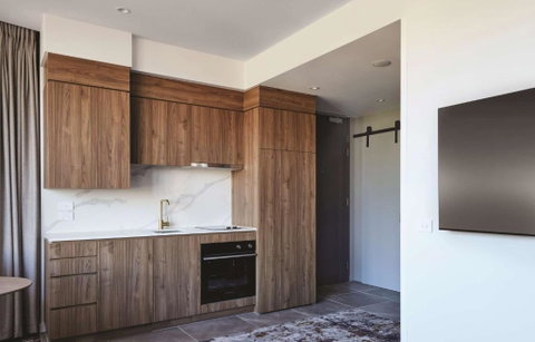 Adina Apartment Hotel Melbourne, Pentridge - Accommodation Newcastle 2