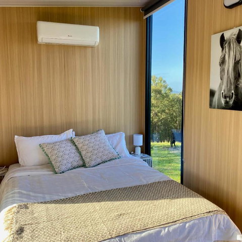 Amaroo One By Tiny Away - Accommodation Newcastle 3