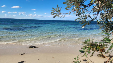 AXL Orion Beach Home: Beach Front - Accommodation Newcastle 3