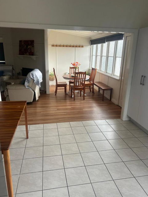 Bahay On Marsh - Accommodation Newcastle 4