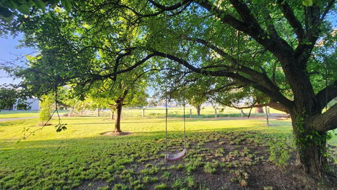 Bahwidgee Lodge - Riverside Retreat - Accommodation Newcastle 4