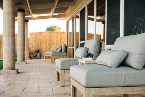 Baird Bay Seaside Villas - Accommodation Newcastle 2