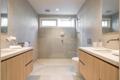 Baja - Accommodation Newcastle 1