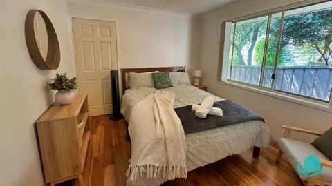 Balcolyns Beauty - The Ultimate Lakeside Escape - Accommodation Newcastle 4