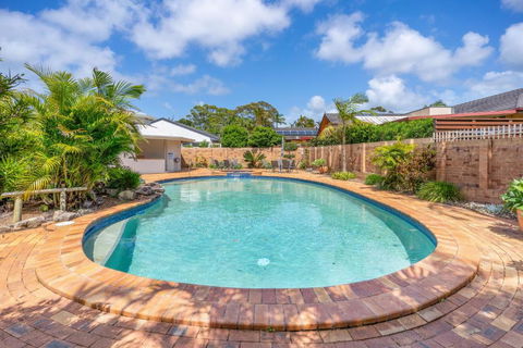 Ballina Golf Unit - Accommodation Newcastle 2