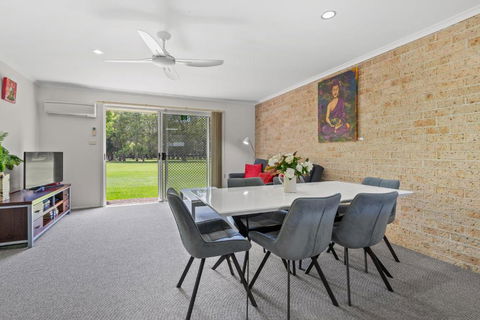 Ballina Golf Unit - Accommodation Newcastle 4