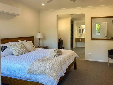 Balmurray House - Accommodation Newcastle 0