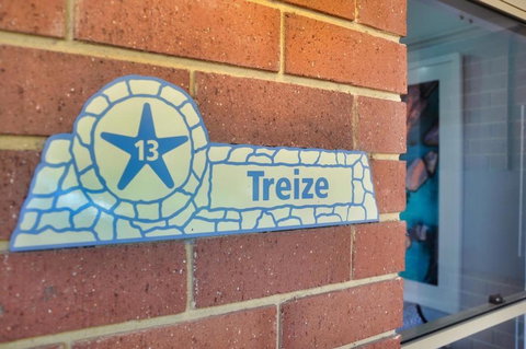 Balneaire 13 - Accommodation Newcastle 1