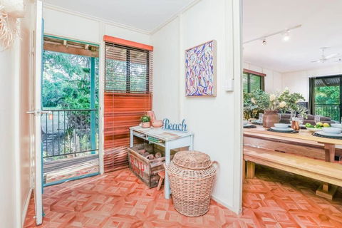 Banksia House - On Main Beach, Agnes Water - Accommodation Newcastle 3