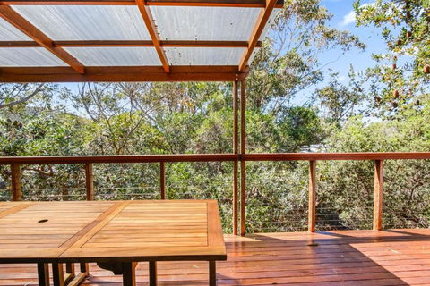 Banksia Tops - Accommodation Newcastle 3