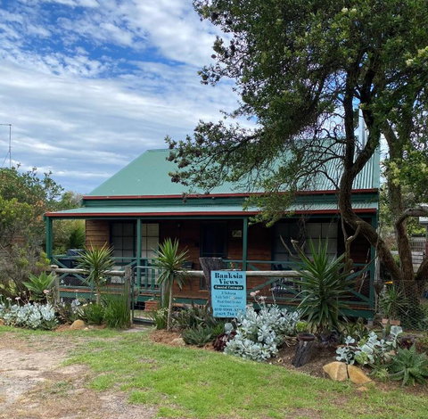 Banksia Views - Accommodation Newcastle 0
