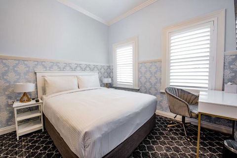 Bankstown Hotel - Accommodation Newcastle 0