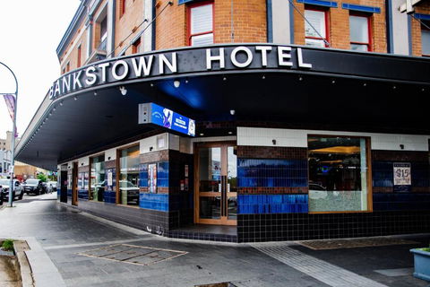 Bankstown Hotel - Accommodation Newcastle 2