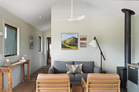 Banyandah - Accommodation Newcastle 4