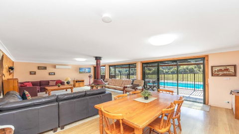 Barkeldine Farm Country Retreat - Accommodation Newcastle 1