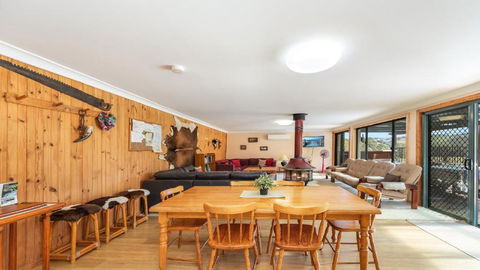 Barkeldine Farm Country Retreat - Accommodation Newcastle 3