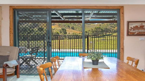 Barkeldine Farm Country Retreat - Accommodation Newcastle 4