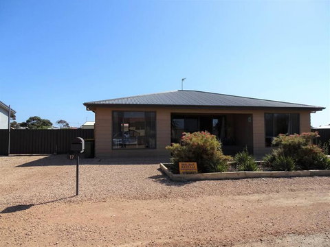 Baydream - Accommodation Newcastle 0