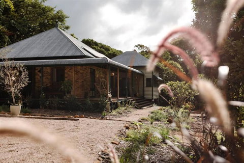 Baxter Lodge - Hinterland Country Luxury - Accommodation Newcastle 0