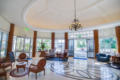Bel Air On Broadbeach - Official - Accommodation Newcastle 2