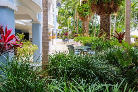 Bel Air On Broadbeach - Official - Accommodation Newcastle 3