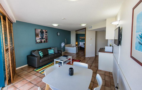 La Promenade - Accommodation Newcastle 23