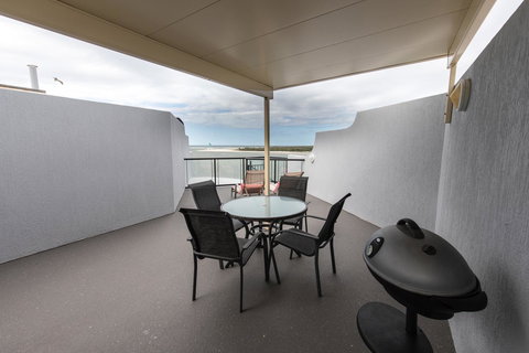 La Promenade - Accommodation Newcastle 20